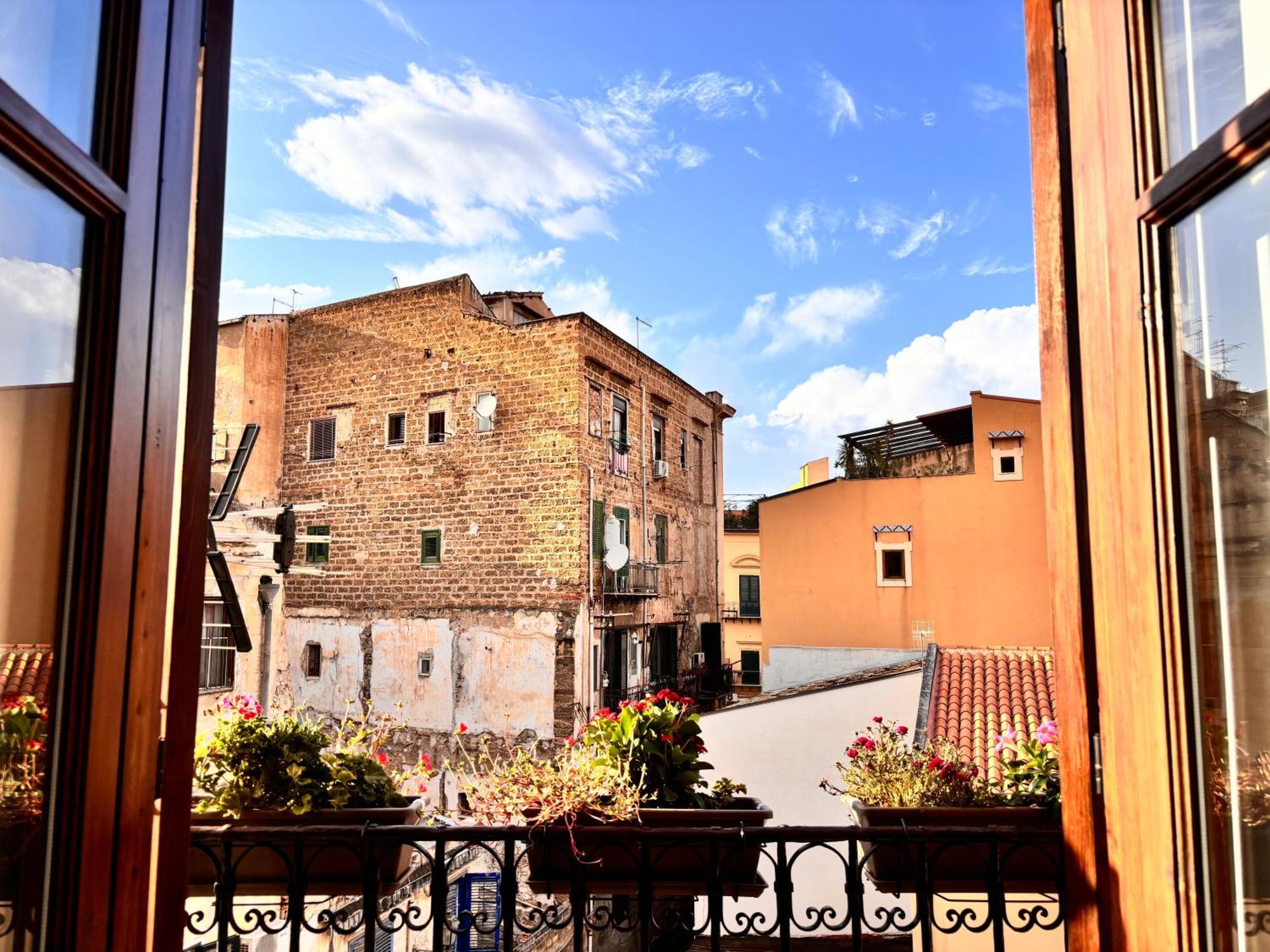 Casa Cassarelli In Centro Lägenhet Palermo Exteriör bild